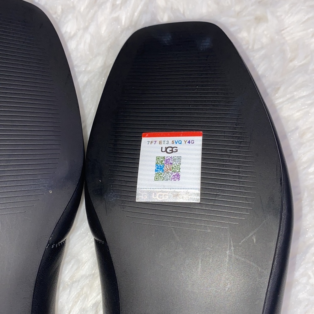 UGG Janaya Collapsible Loafer Black NWOT Size 5.5 - Picture 10 of 10